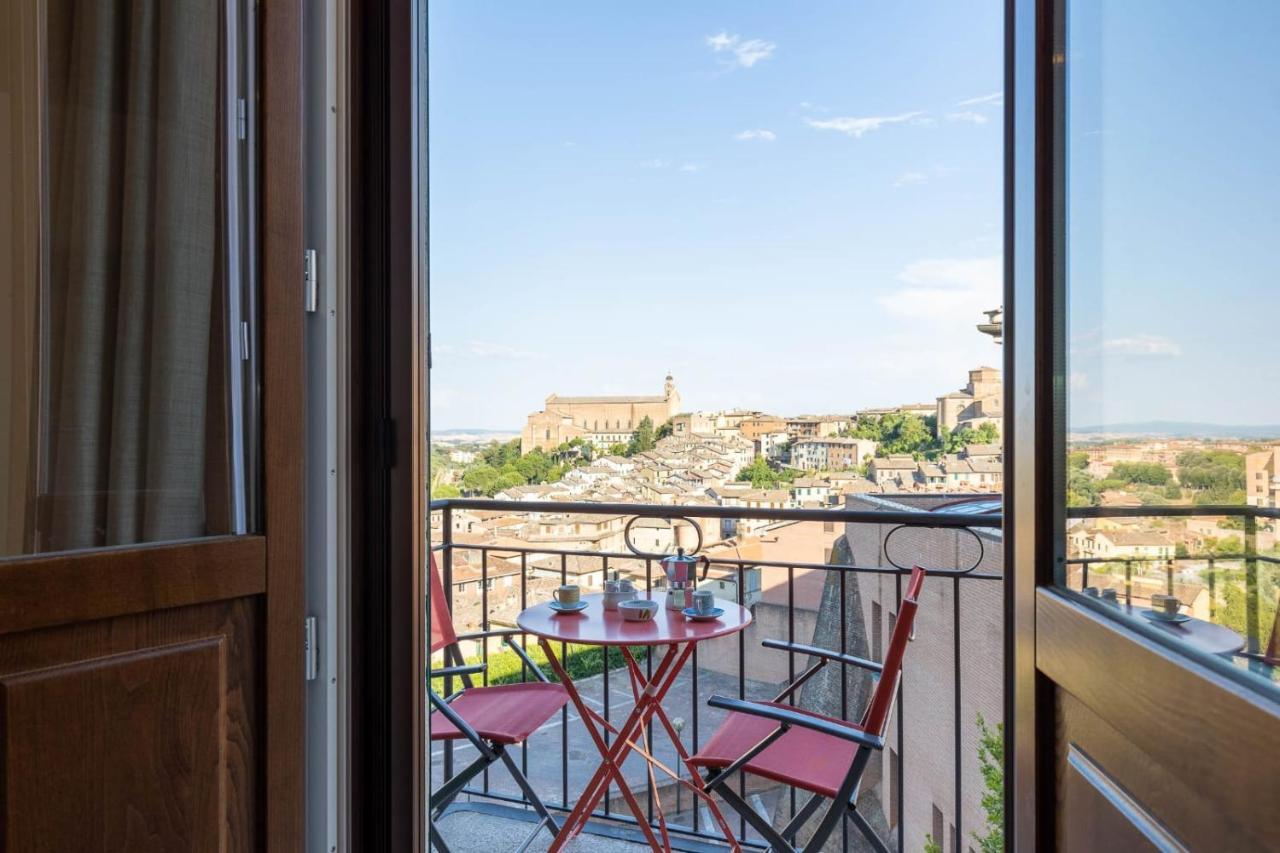 Apartamento Siena Historic Center Stylish Flat With Balcony! Exterior foto